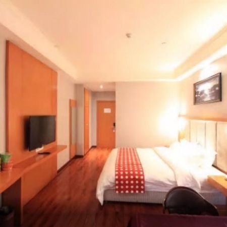 Ibis Chongqing Airport Hotel ภายนอก รูปภาพ